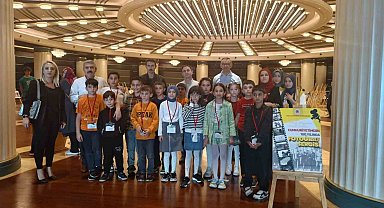 Cumhuriyetin Yüzleri Ata'nın Huzurunda