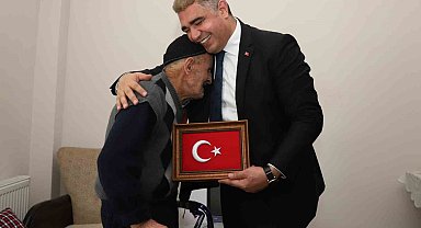 Cumhuriyette aynı yaşta