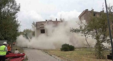 Deprem kapıda ama evlerini test ettiren yok