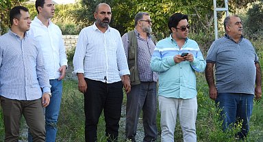 Depremde yıkılan köy evlerinin yeniden yapılması için yer tespit çalışmaları sürüyor