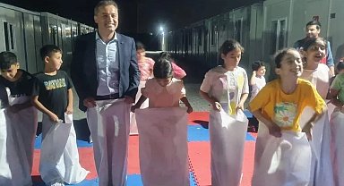 Depremin çocukları geleneksel oyunlarla moral buldu