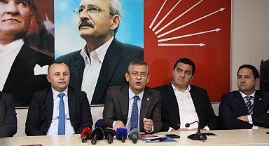 Dili sürçen Özgür Özel Üsküdar'ı il yaptı