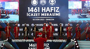 Diyanet İşleri Başkanı Erbaş, Trabzon'da 'Mevlid-i Nebi ve 1461 Hafız Toplu İcazet Merasimi'ne katıldı
