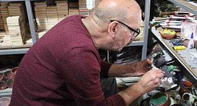 Diyarbakır'da 4'üncü nesil olarak tarihi figürlere şekil veriyor