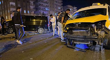 Diyarbakır'da iki araç çarpıştı: 1 yaralı