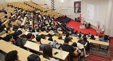 DPÜ'de "Kamuda Kariyer" başlıklı seminer düzenlendi