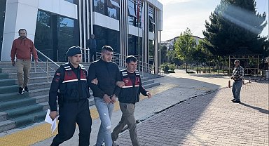 Dur ihtarına uymayıp 2'si polis 4 kişiye çarparak yaralayan şüpheli tutuklandı