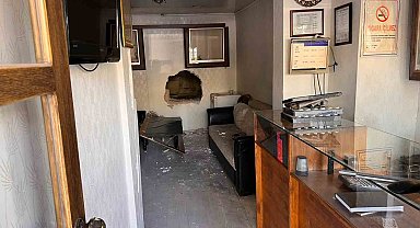 Duvarı delerek girdiler, altınları çalıp kayıplara karıştılar