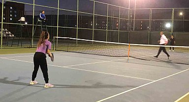 EBYÜ Kadınlar Kort Tenis Turnuvası düzenlendi