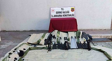 Edirne'de 27 FETÖ şüphelisi botla Yunanistan'a kaçarken yakalandı