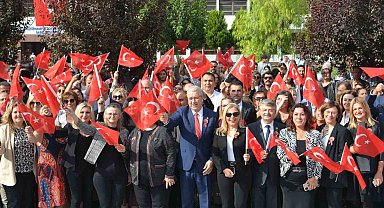 Ege Üniversitesinde "Cumhuriyetin 100. Yılı Anıtı" törenle açıldı