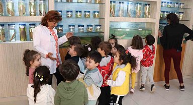 Elazığ'da öğrenciler balık müzesini gezdi