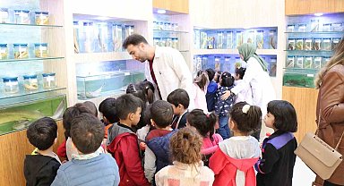 Elazığ'da öğrenciler balık müzesini gezdi
