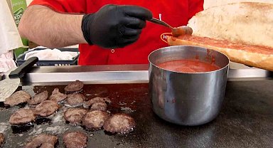 Elazığ'ın salçalı köftesine özel festival