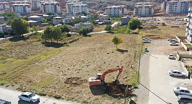 Elbistan Belediyesi depremzedeler için ücretsiz konut yapıyor