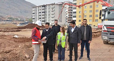 Elbistan Belediyesinin ücretsiz sosyal konut projesinin temeli atıldı