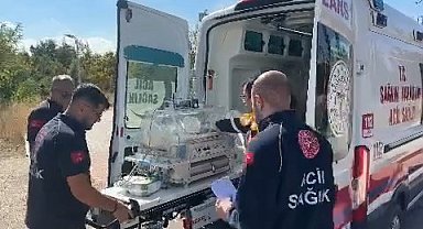 Erken doğum sırasında annesinin kanını yutan 28 günlük bebek, hava ambulansıyla Elazığ'a getirildi