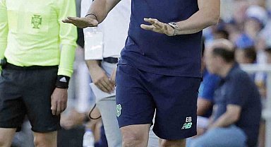 Erol Bulut, Championship'te eylül ayının teknik direktörü adayları arasında