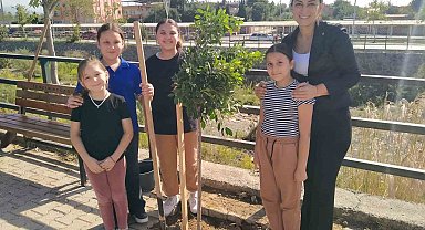 Erzin'de Cumhuriyetin 100. yılında 100 fidan dikimi