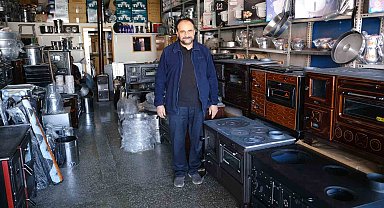 Erzincan'da havalar soğudu, sobacılar sezonu açtı