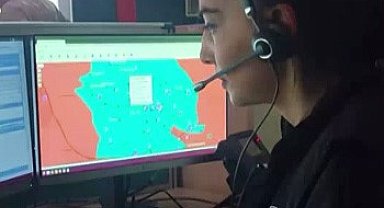 Erzincanlı kadının bayrak aşkı