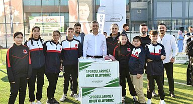 Esenyurt Belediye Başkanı Bozkurt'tan spor kulüplerine malzeme yardımı