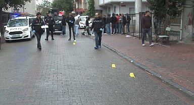 Esenyurt'ta kıraathaneye silahlı saldırı: 2 yaralı