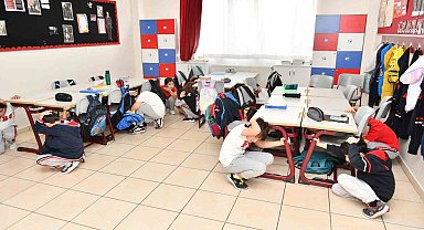 Esenyurt'ta okullarda tahliye tatbikatı yapıldı