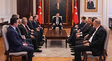 Eski İçişleri Bakanı Soylu'dan, Bakan Yerlikaya'ya geçmiş olsun ziyareti