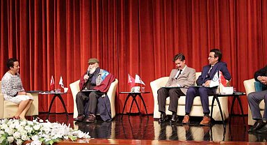 ESOGÜ Gazeteci, Ressam, Kaligraf, Tasarımcı Etem Çalışkan'a fahri doktora tevdi etti