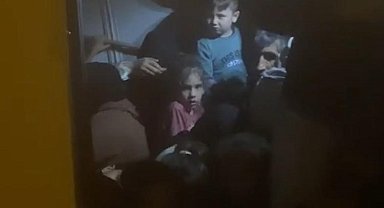 Ezine'de 38 kaçak göçmen yakalandı