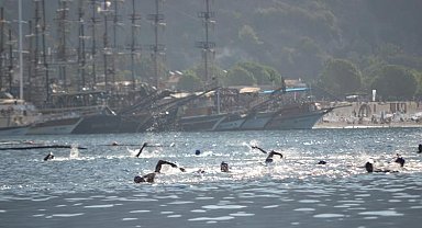 Fethiye Açık Su Yüzme Yarışı Ölüdeniz'de başladı