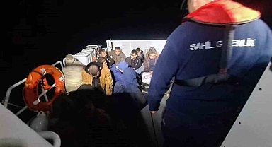 Fethiye Kızıl Ada'da 22 düzensiz göçmen yakalandı