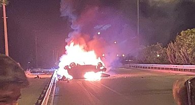 Fethiye'de takla atan araç alev alev yandı