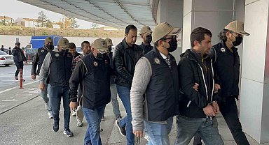 FETÖ şüphelisi 4 kişi adli kontrol şartı ve yurt dışına çıkış yasağıyla serbest kaldı