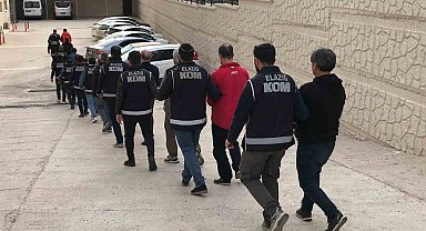 FETÖ'ye Elazığ merkezli 8 ilde 'Kıskaç' operasyonu: 23 gözaltı