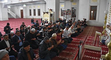 Filistin için eller semaya kalktı