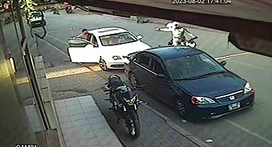 Fırına gelen uncunun 139 bin TL'sini silah zoruyla gasp ettiler: Bu anlar anbean görüntülendi