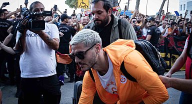 Galatasaray, Antalya'da coşkuyla karşılandı