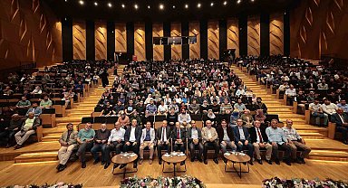 Gazeteci yazar Yusuf Kaplan, Denizlililerle buluştu