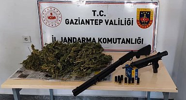 Gaziantep'te 4 kilo esrar ile uzun namlulu otomatik silah ele geçirildi