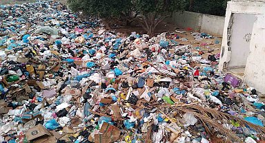 Gazze'de toplanamayan çöpler tehlike saçıyor
