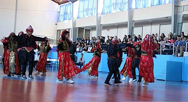 Gediz Sağlık Hizmetleri Meslek Yüksekokulunda 2023-2024 akademik yılı açılış töreni düzenlendi