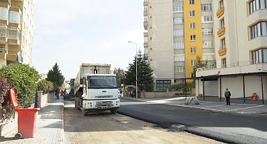 Girne Şehitler Caddesi'nde asfalt çalışması başladı