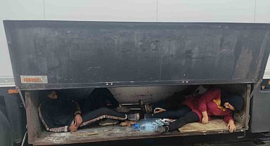 Göçmenler tırın yemek dolabında yakalandı