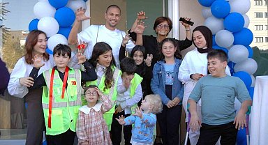 Gökhan İnler, dernek açılışına katıldı