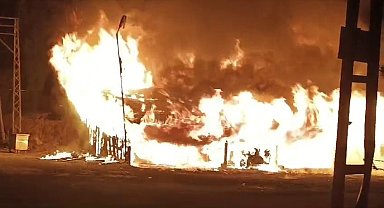 Göle'de kereste fabrikasında yangın