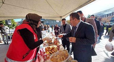 Gönüllü Anneler 'den örnek davranış