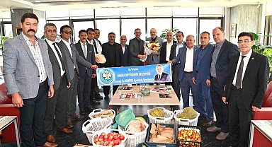 Gördes ve Demircili muhtarlardan Başkan Ergün'e teşekkür ziyareti