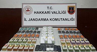 Hakkari'de çok sayıda gümrük kaçağı malzeme ele geçirildi